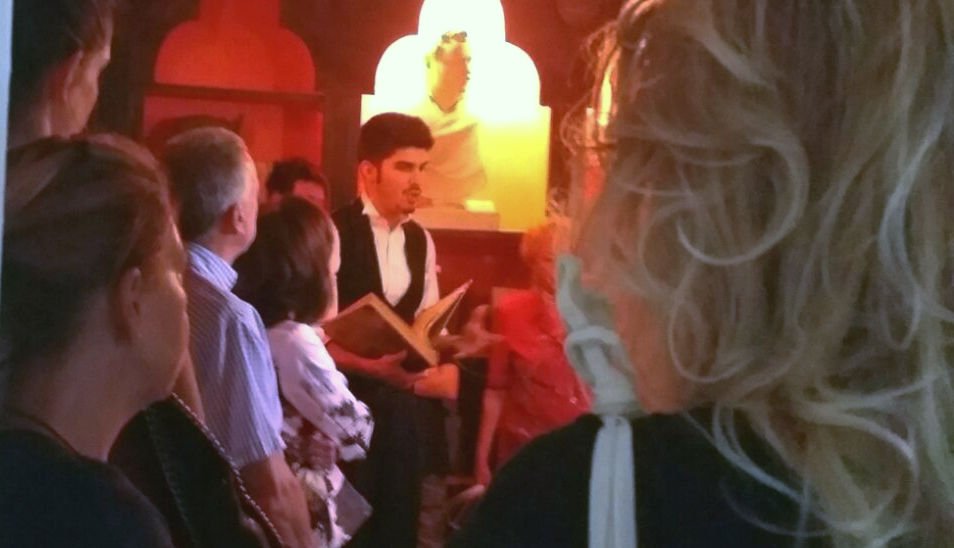 Foto di scena 1 di «Casa Serra»